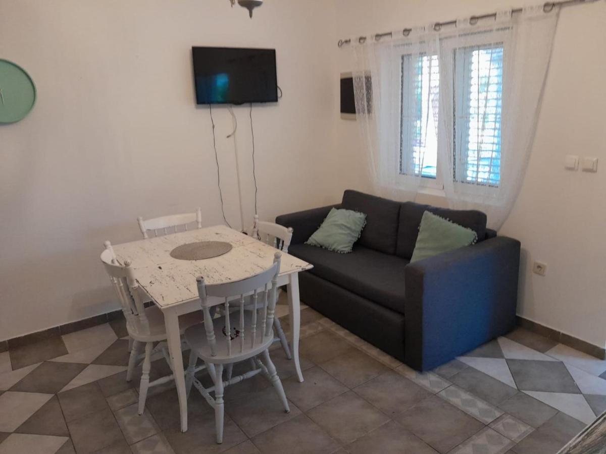 Apartmani Aneri Vir Exterior foto