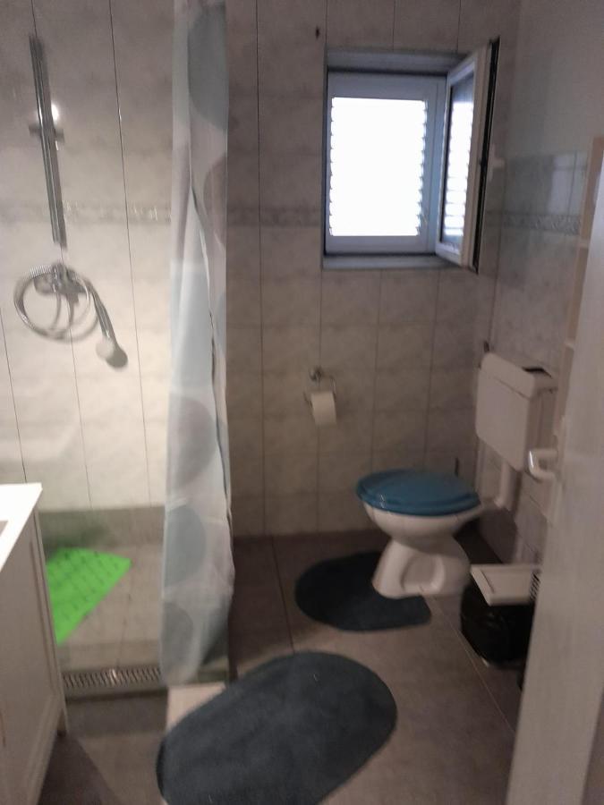 Apartmani Aneri Vir Exterior foto