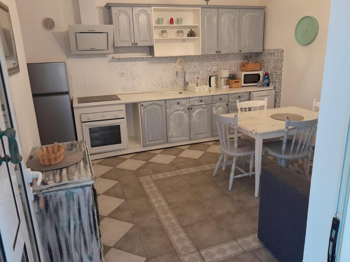 Apartmani Aneri Vir Exterior foto